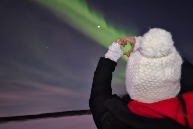 روفانييمي: مطاردة الشفق القطبي الشمالي مع خدمة التوصيل من الفندق