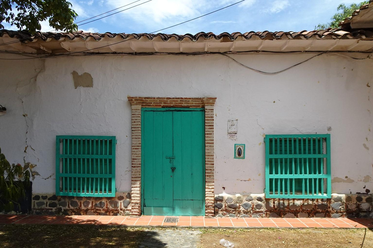 From Medellín: Santa Fé de Antioquia Private Day Trip
