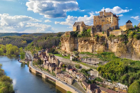 From Bordeaux: Full-Day Tour of Lascaux, Sarlat & Dordogne Valley From Bordeaux: A Day in Lascaux, Sarlat & the Dordogne Valley