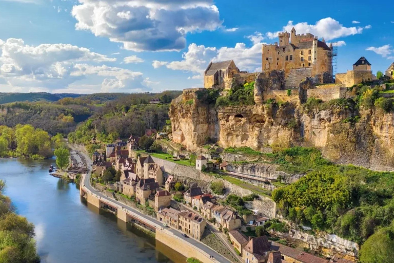 From Bordeaux: Full-Day Tour of Lascaux, Sarlat & Dordogne Valley From Bordeaux: A Day in Lascaux, Sarlat & the Dordogne Valley