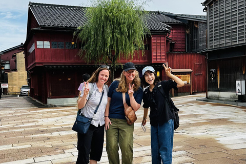 Kanazawa: Morning Geisha District Walk & Local Café