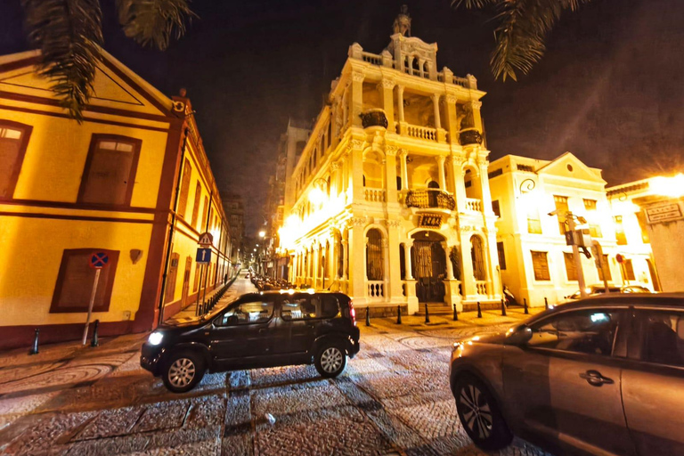 Macau Night City Tour｜Private Limo Tour with Driver-Guide 5 hours | 9 seater Van - Max for 8 pax