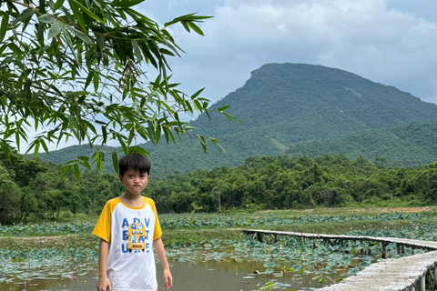 Santuario de My Son y Senderismo de Montaña - PeregrinaciónMi hijo Santuario Viaje de madrugada