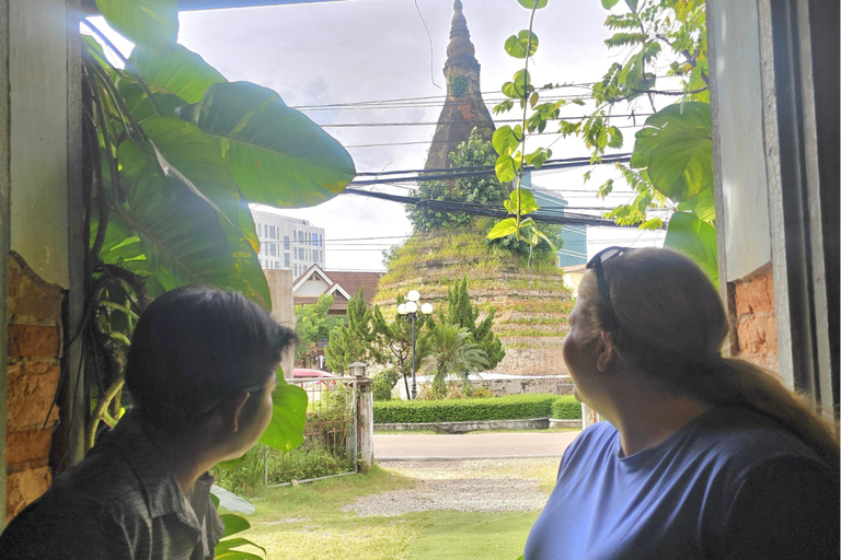 Vientiane: Private Guided City Walking Tour