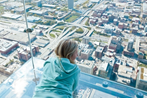 Chicago: bilet na szczyt Willis Tower i na The LedgeWstęp standardowy – bilet na wyznaczoną godzinę