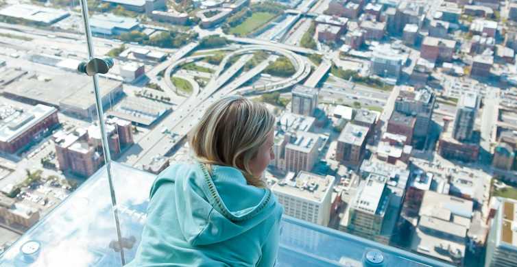 Chicago: Willis Tower Skydeck and The Ledge Ticket