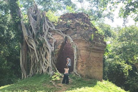 Phnom Penh - Siem Reap Straßentransfer plus SightseeingPhnom Penh - Siem Reap Privater Transfer mit Besichtigungstour