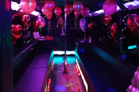 St. Maarten: Private Party Bus with Driver VIP Party Bus Rental with Driver (3Hours)
