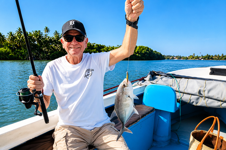 Bentota: Private Lagoon Fishing Tour with a Local Fisherman Pickup from Bentota/Beruwala/Aluthgama