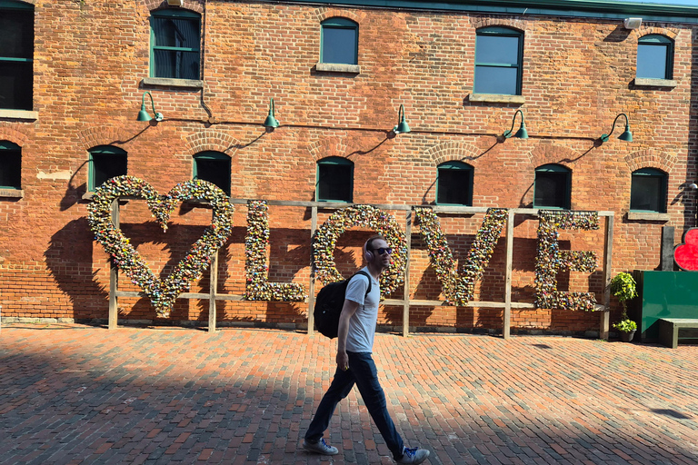Toronto: Express - St. Lawrence Market+Distillery Food Tour