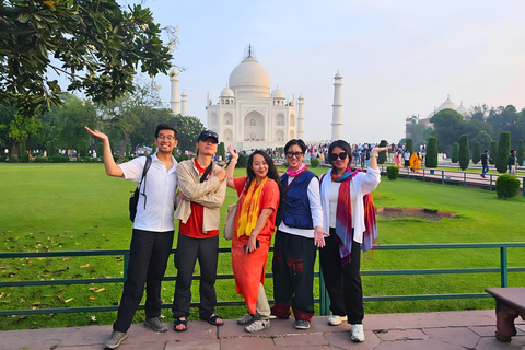 From Delhi: Private Taj Mahal & Agra Day Tour with 5* Meal Private Tour From Delhi - Car, Guide, Tickets & 5-Star Meal