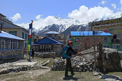 Von Kathmandu aus: 7-tägiger Langtang Trek mit Unterkunft
