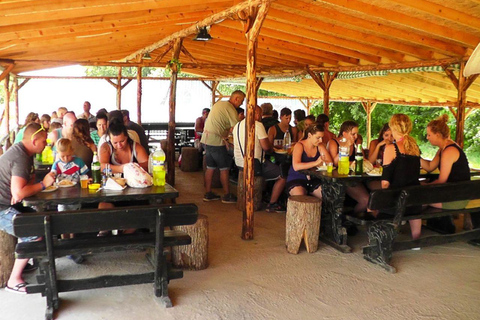 Varna: Jeep Safari with Brandy Tasting and Lunch