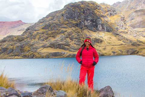 4-Day Ausangate Trek: 7 Lakes, Rainbow Mountain & Red Valley