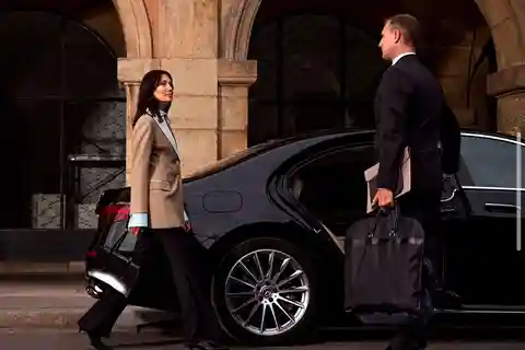 London: Airport Transfer Service , Chauffeuring Service