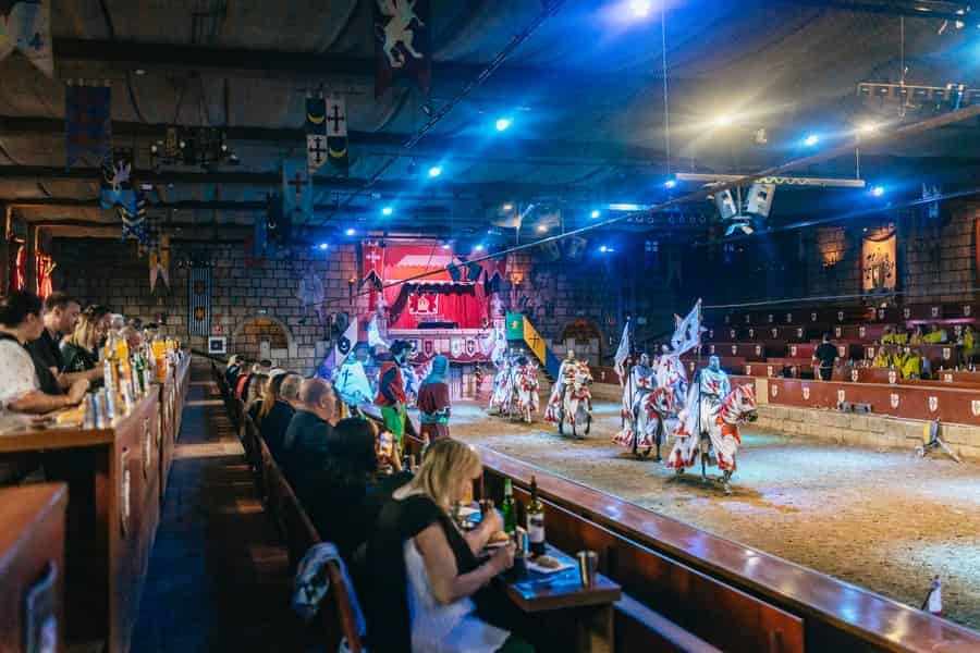 Teneriffa: Mittelalterliche Show und Bankett im Castillo San Miguel. Foto: GetYourGuide Teneriffa: Mittelalterliche Show und Bankett im Castillo San Miguel. Foto: GetYourGuide