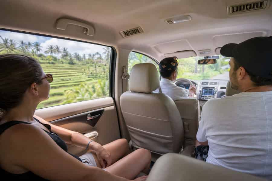 Bali: Privater Autocharter mit englischsprachigem Fahrer. Foto: GetYourGuide Bali: Privater Autocharter mit englischsprachigem Fahrer. Foto: GetYourGuide