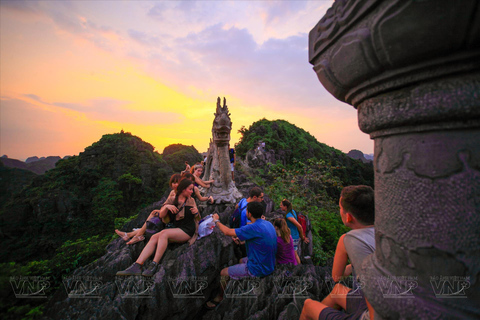 Hanoi: Thai Vi Temple or Tam Coc & Mua Cave & Hoa Lu & Cycle Hanoi: Ninh Binh, Hoa Lu, Tam Coc, Mua Cave, Buffet & Cycle