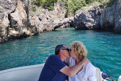 Amalfi Coast: Hidden Caves & Beaches by Private Boat
