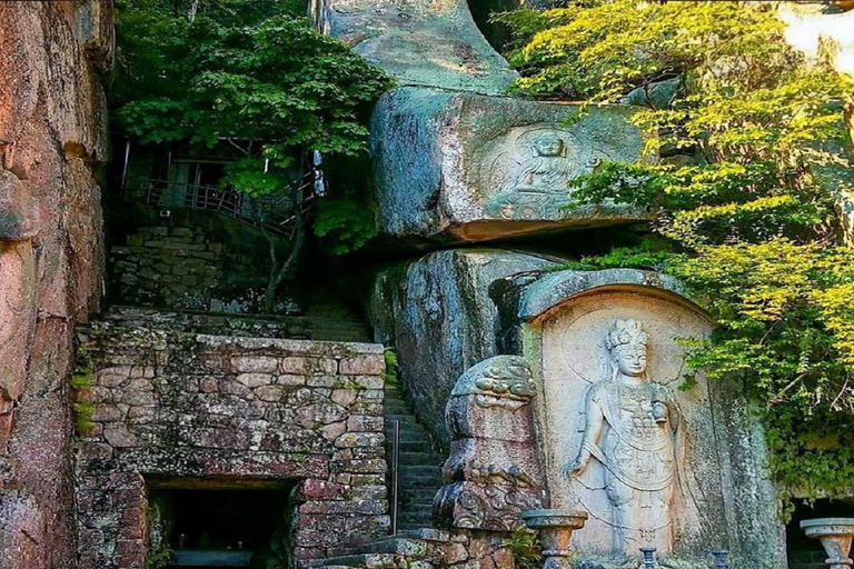 From Busan: Hidden Buddhist Temples Tour Private Day Trip 4-hour Seokbulsa & Hongryongsa Temple Tour