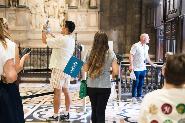 Milan Duomo Combo: Skip-the-Line Guided Tour & Rooftop Lift Spanish Speaking Option