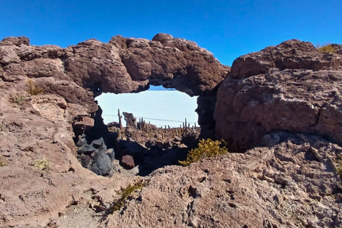 Uyuni Salt Flats 1 Day Tour: Train Cemetery & Sunset