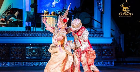 Chiang Mai Khantoke Dinner & Cultural Show with Transfer