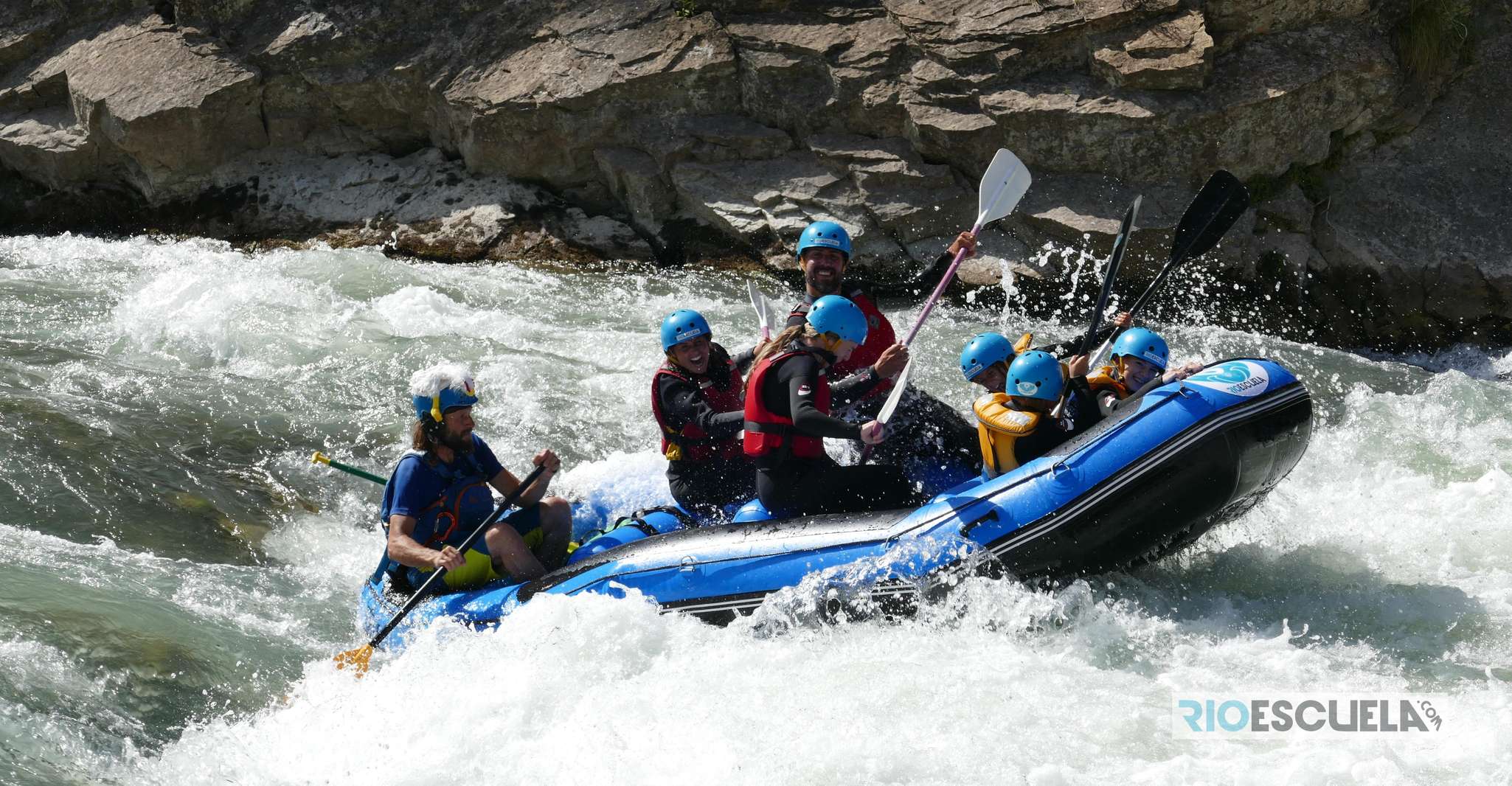 Huesca, Family Rafting - Housity