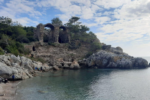 Didim: Altınkum Lazy Day Boat Trip with BBQ Lunch