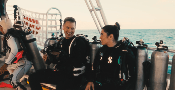 Oahu: Shallow Reef Scuba Dive for Certified Divers