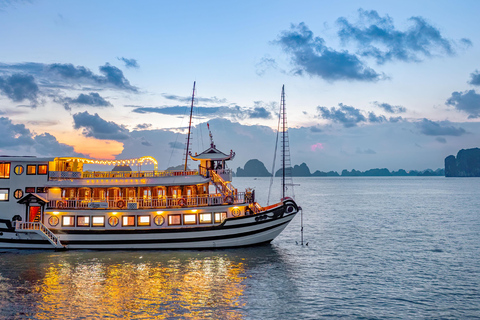 2-Day Peaceful in Bai Tu Long Bay with Luxury Cruise