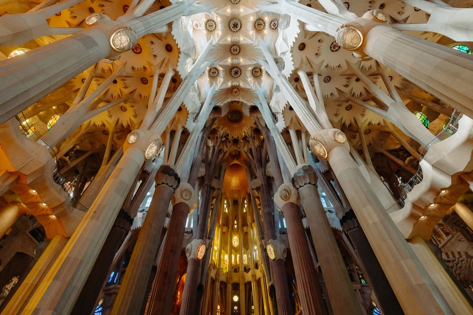 Barcelona: Sagrada Familia Tour w/Skip-the-Line Entry Ticket | GetYourGuide