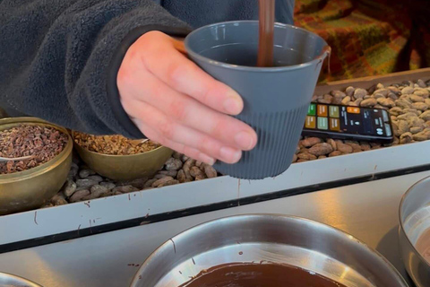 Ghent: Christmas Market Tour with Hot Cocoa and Treats