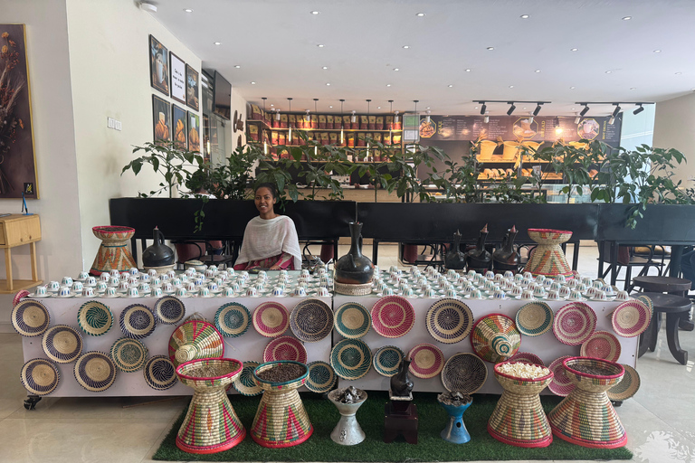 Addis Abeba: Geführte Foodtour mit Kaffeezeremonie