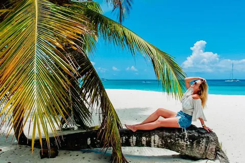 Excursion to Saona Island:Tropical Paradise whit Lunch
