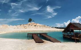 Desert and Blue Lake Bintan