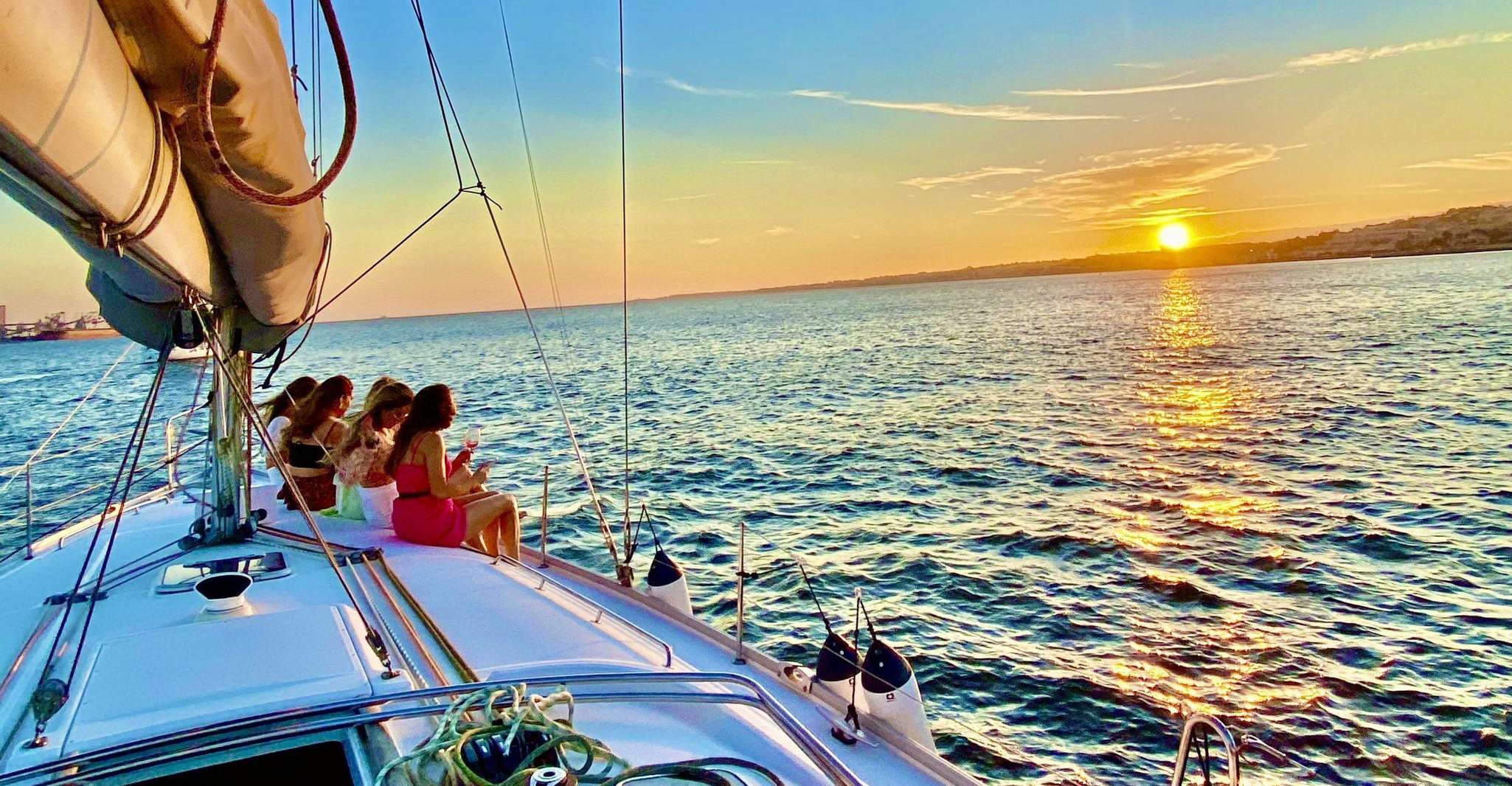 Lisbon: Tagus River Sailboat City Cruise