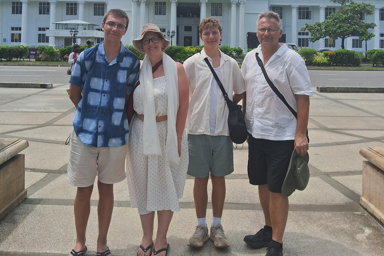 Colombo: Tour privado guiado en Tuk Tuk por la ciudad con recogida en el hotel