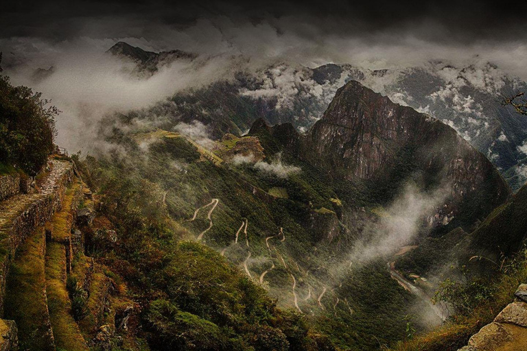 Mother of God: Saldoval Lake + Visit to the Macaws