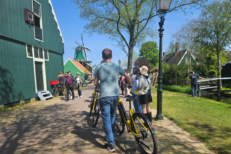 Zaanse Schans: E-bike tour with Windmills and Cheese