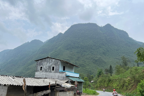 Från Hanoi: 4-dagars Ha Giang Loop Car Tour Plus redigerad video