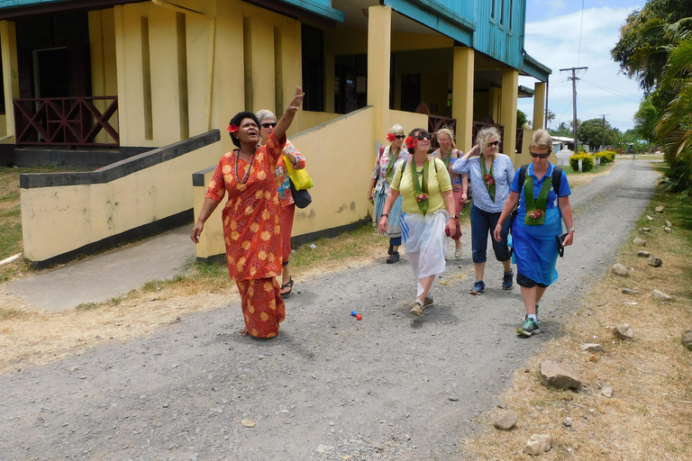 Sigatoka: crucero por el río y visita al valle Salad BowlSigatoka: crucero por el río y excursión al Valle de las Ensaladeras