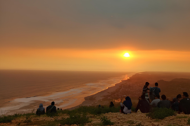 Yogyakarta: Cave, Highland, Sunset, &amp; Night View Day Tour