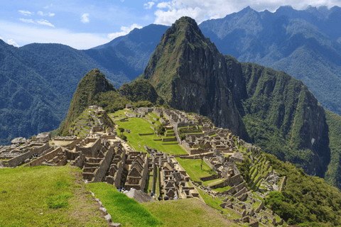 Perú: 17 días 16 noches la Magia de los Incas y el AmazonasPerú Místico: Descubre la Magia de los Incas y del Amazonas