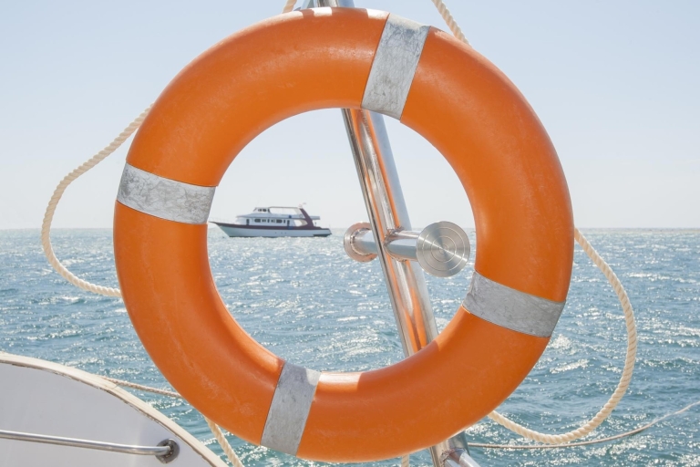 Sahl Hasheesh: Rejs jachtem po Zatoce Pomarańczowej z prywatnym transferem