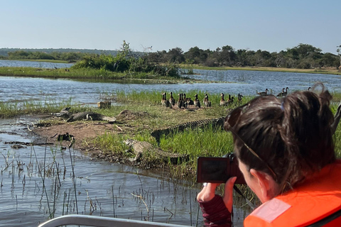 Kigali: Akagera National Park Safari with Boat Cruise