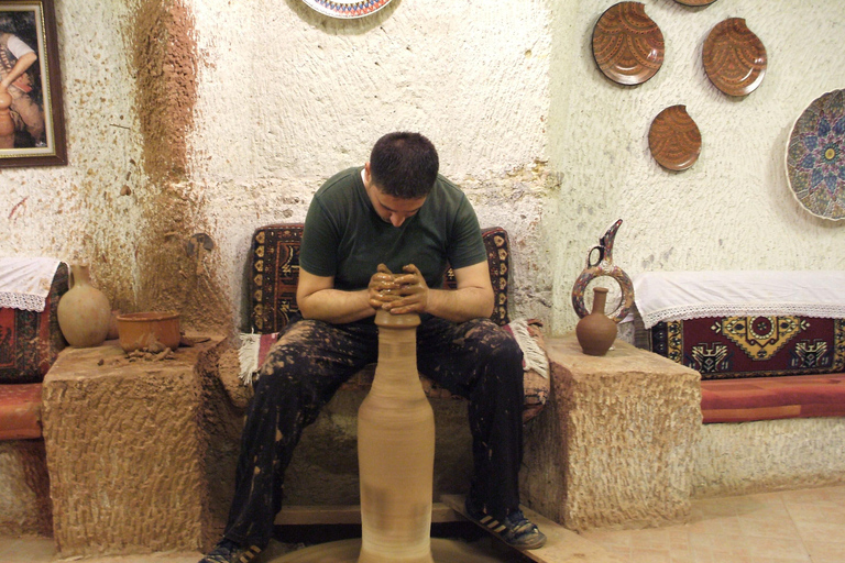 Cappadocia Mix Tour: Highlights of Green & Red Tour Private option with Japanese/English/Spanish-speaking guide.