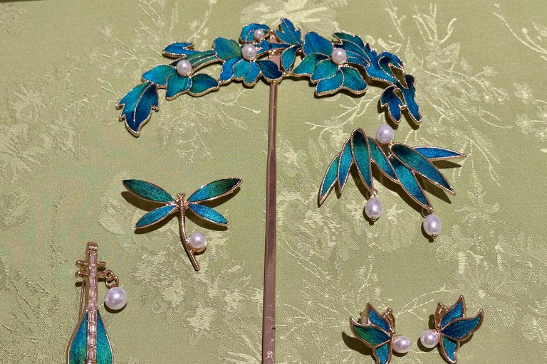 Shanghai: Your Own Kingfisher-Style Jewelry Experience
