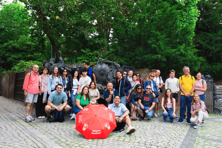 Düsseldorf: Altstadt, Altbier, and World War II