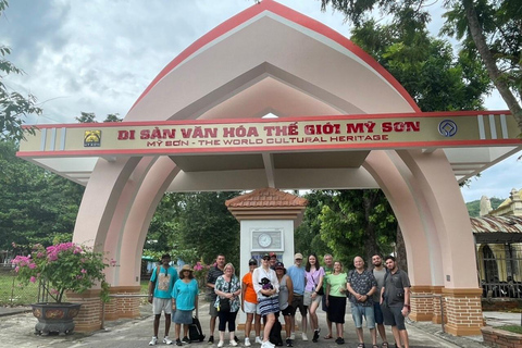 Hoi An : My Son Sanctuary and Boat Trip with Hotel Pickup